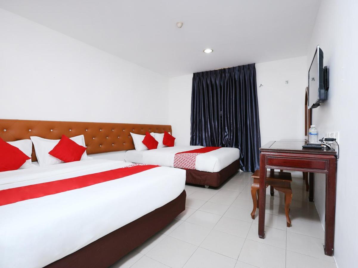 Oyo 89672 Eg Hotel Jj Johor Bahru Exterior photo