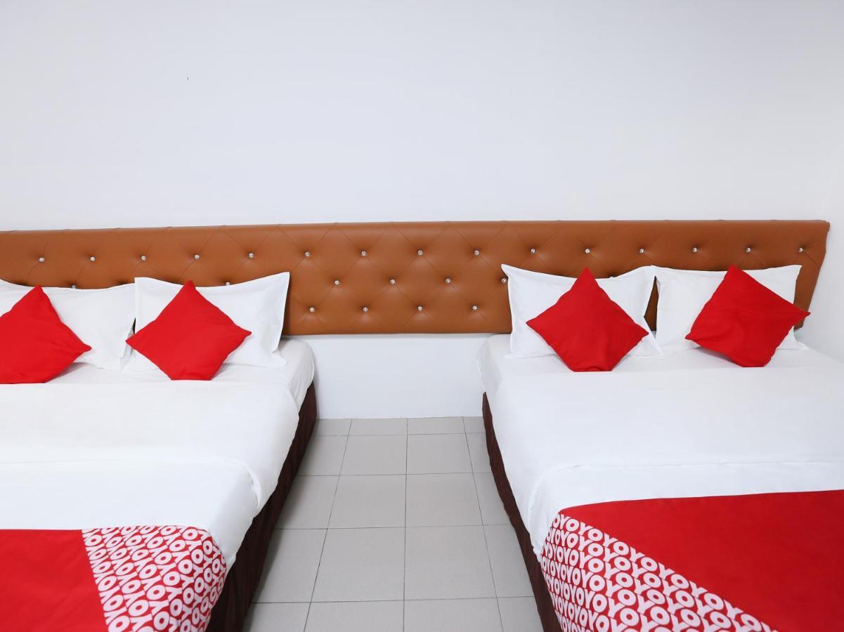 Oyo 89672 Eg Hotel Jj Johor Bahru Exterior photo