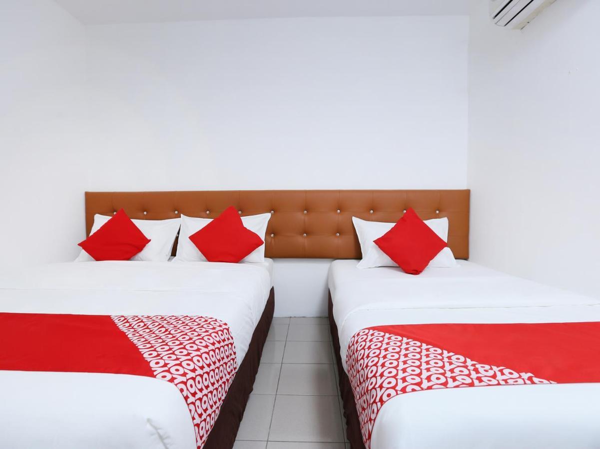 Oyo 89672 Eg Hotel Jj Johor Bahru Exterior photo